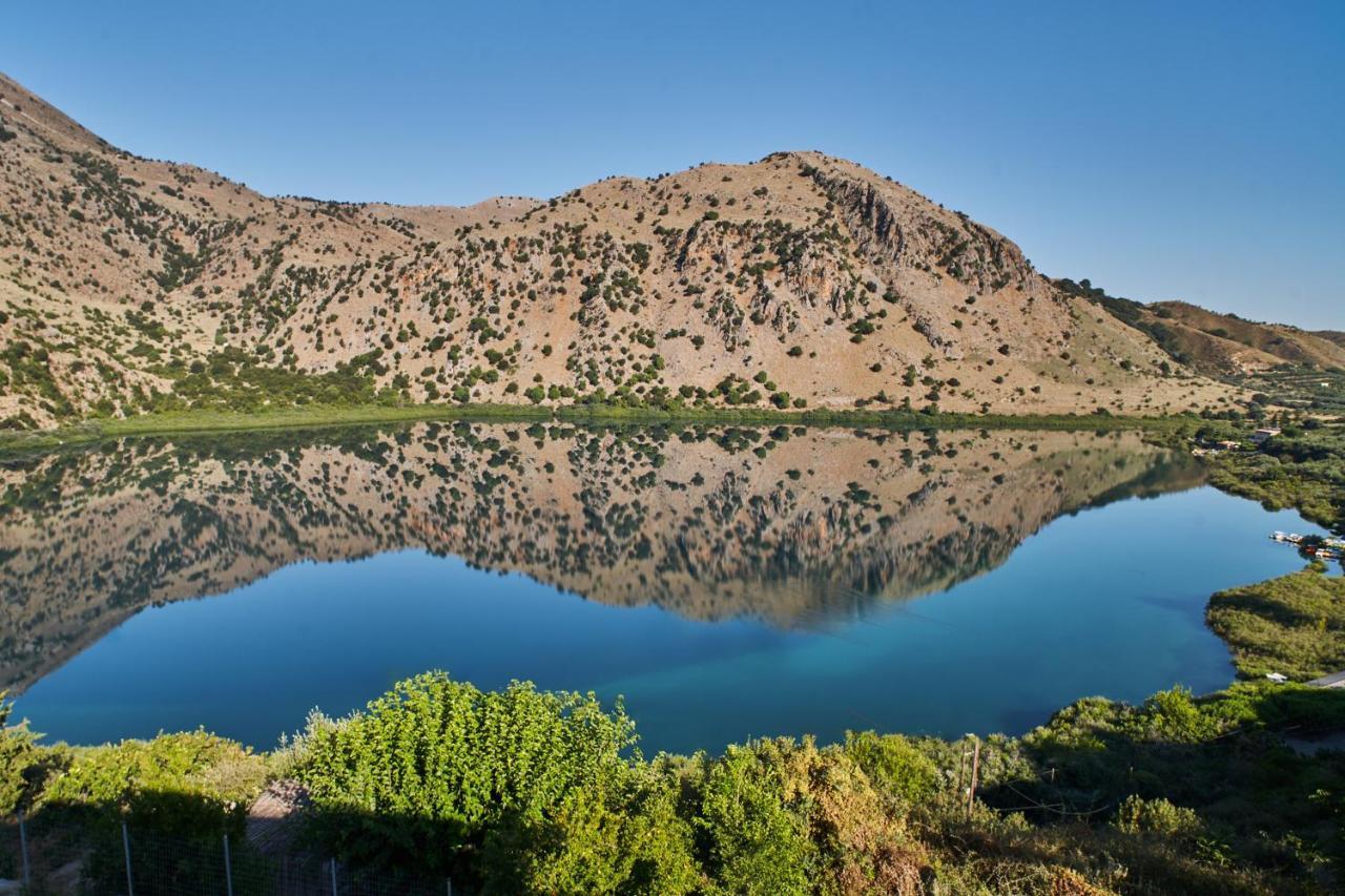 Lake View Suites Kávallos Екстериор снимка