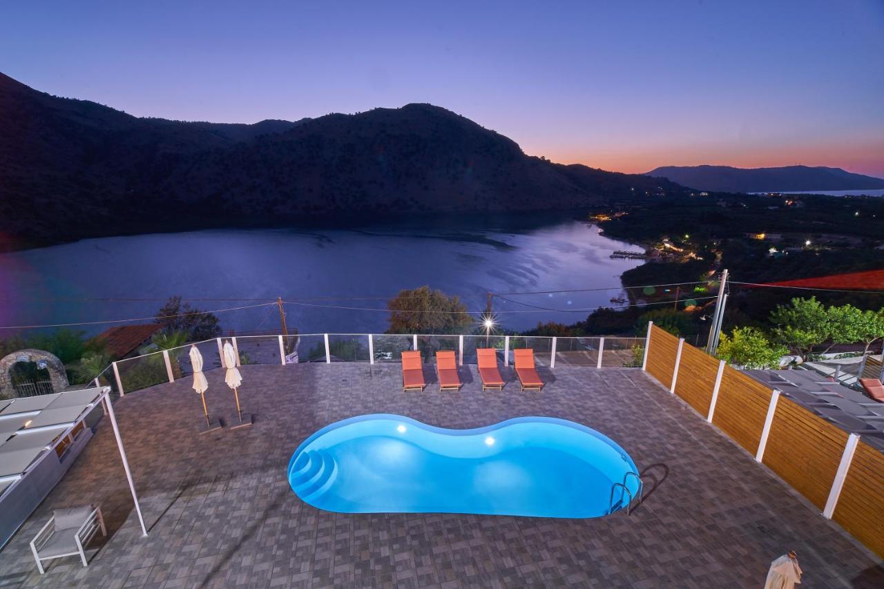 Lake View Suites Kávallos Екстериор снимка