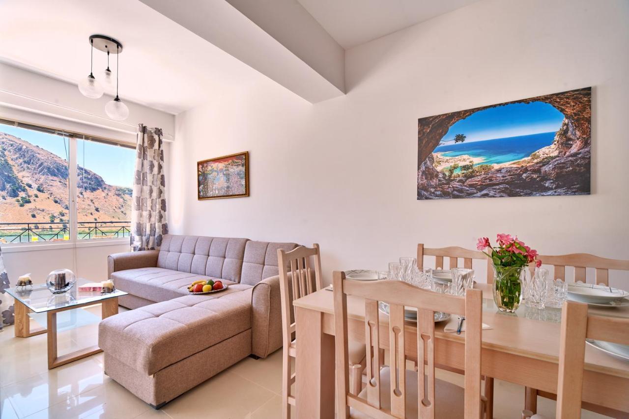 Lake View Suites Kávallos Екстериор снимка
