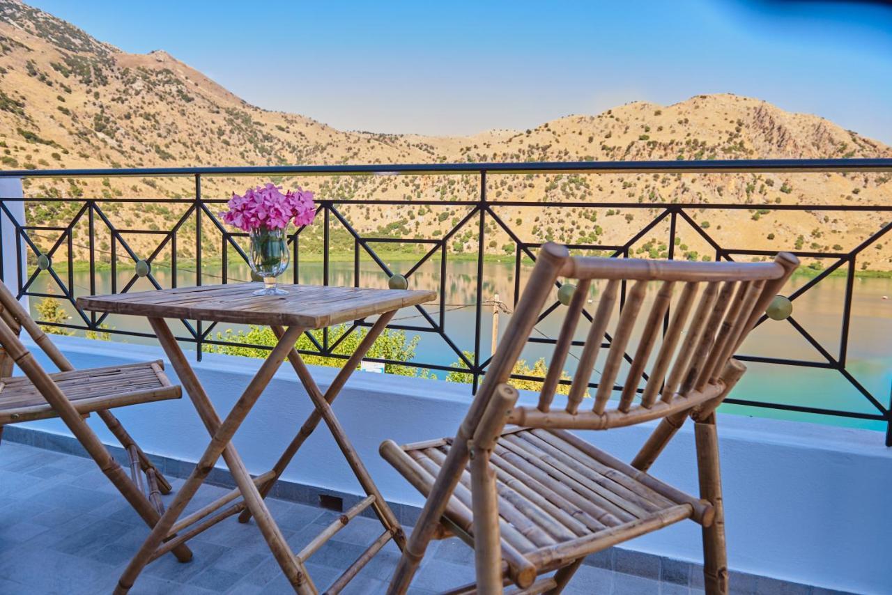 Lake View Suites Kávallos Екстериор снимка