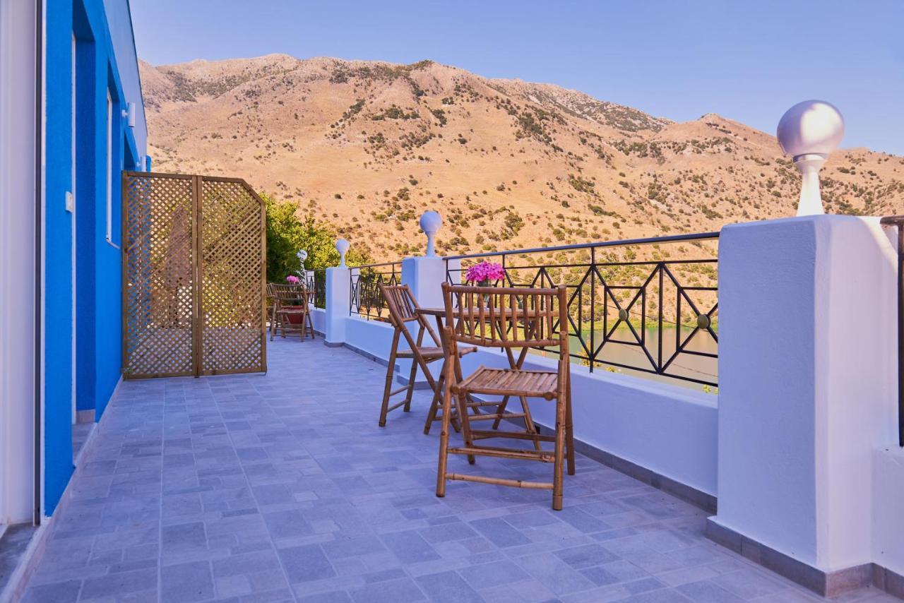 Lake View Suites Kávallos Екстериор снимка