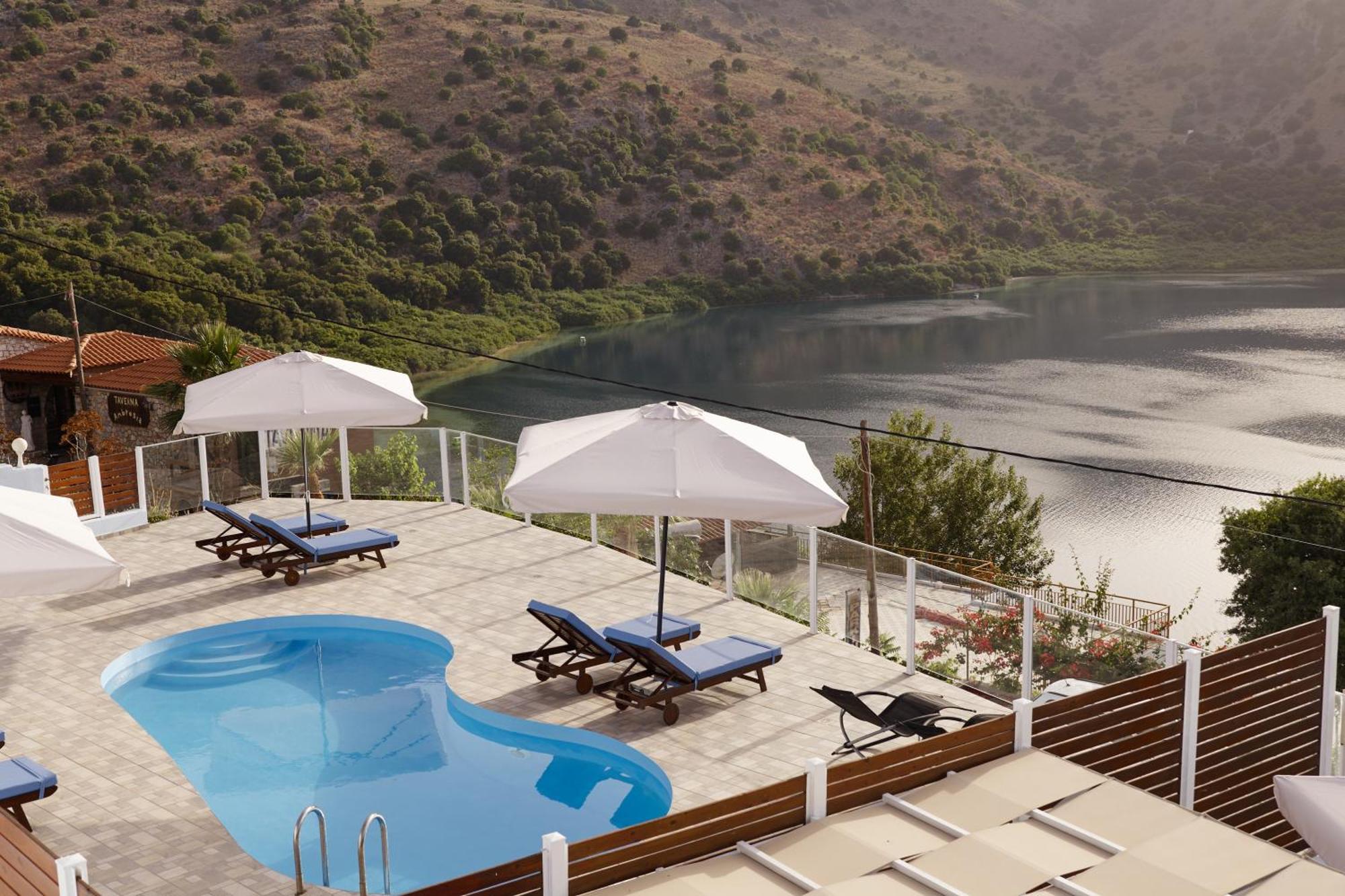 Lake View Suites Kávallos Екстериор снимка