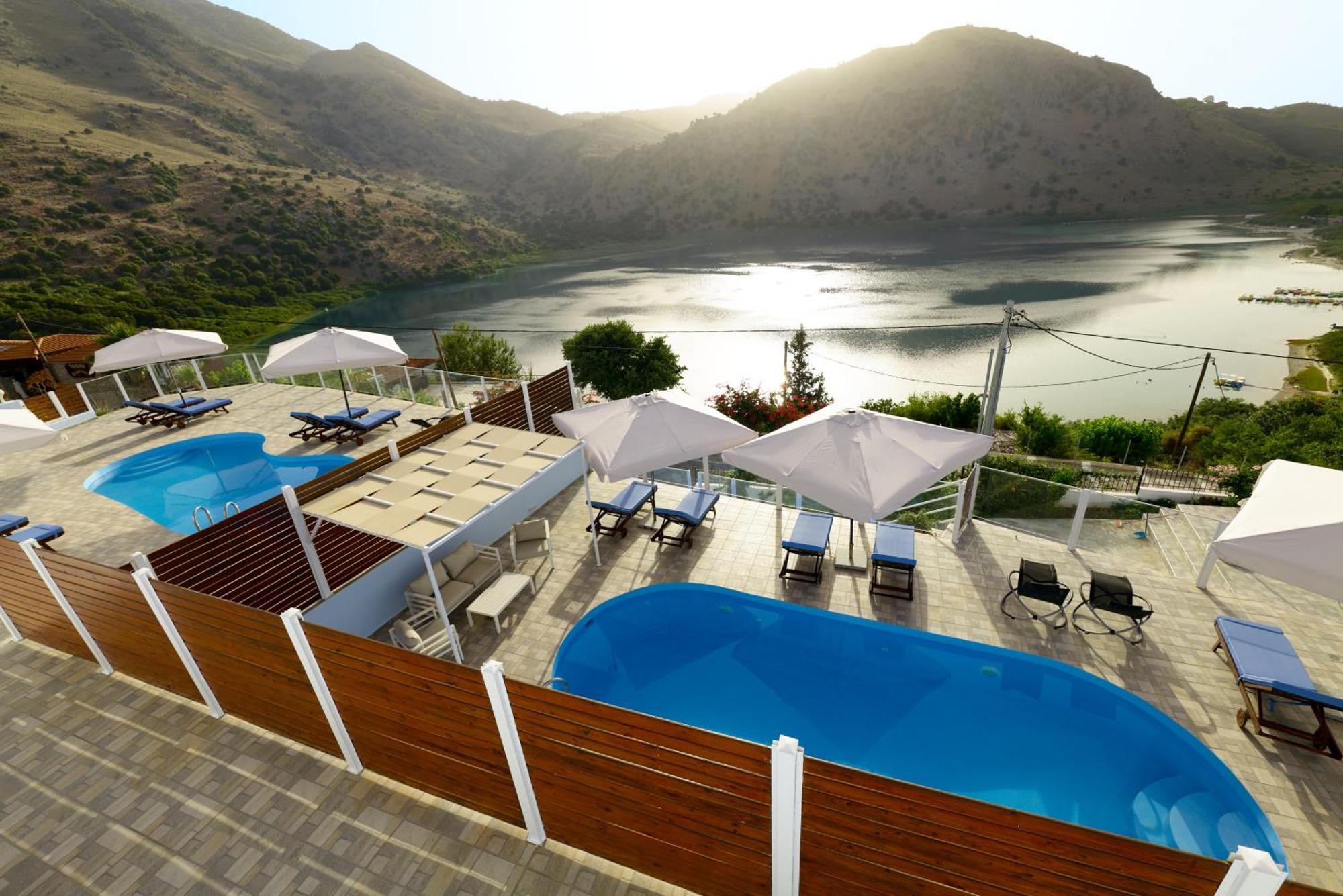 Lake View Suites Kávallos Екстериор снимка